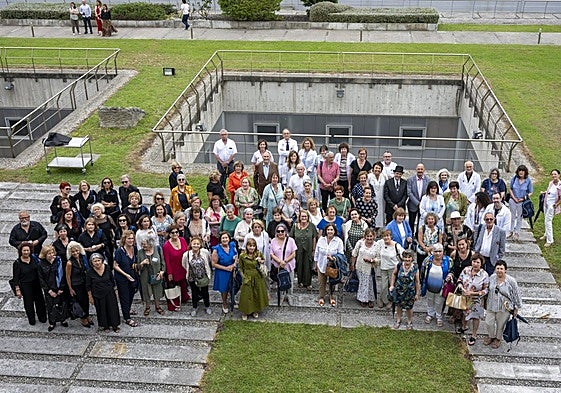 Varios de los 116 trabajadores del Hospital Universitario Marqués de Valdecilla que se jubilaron el año pasado.