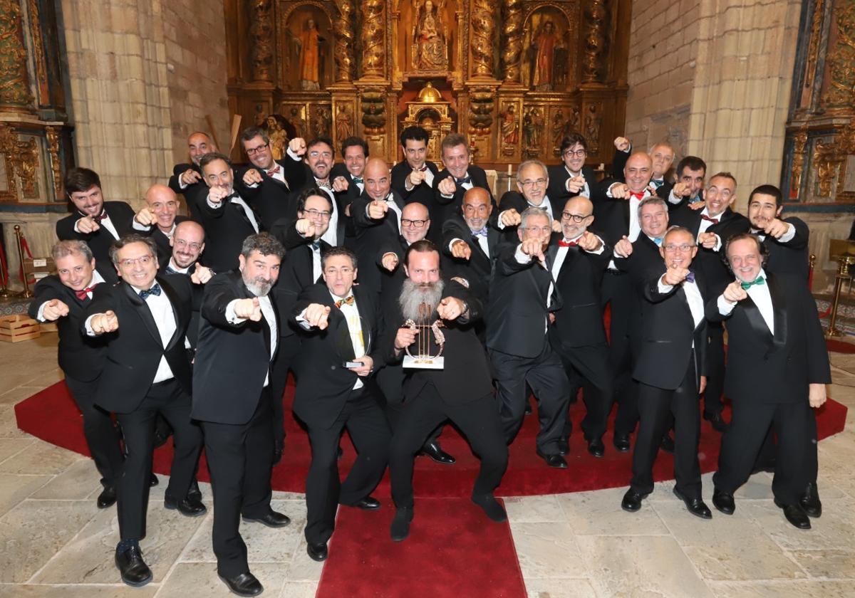 El Coro de Voces Graves de Madrid triunfa en el Certamen de la Canción Marinera