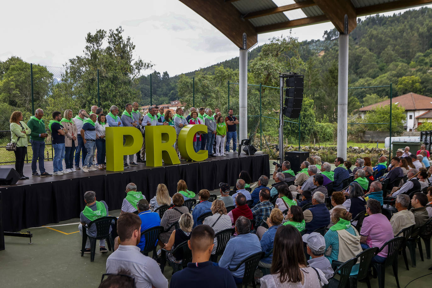 Cientos de personas acudieron a la fiesta del PRC celebrada en Rasines.