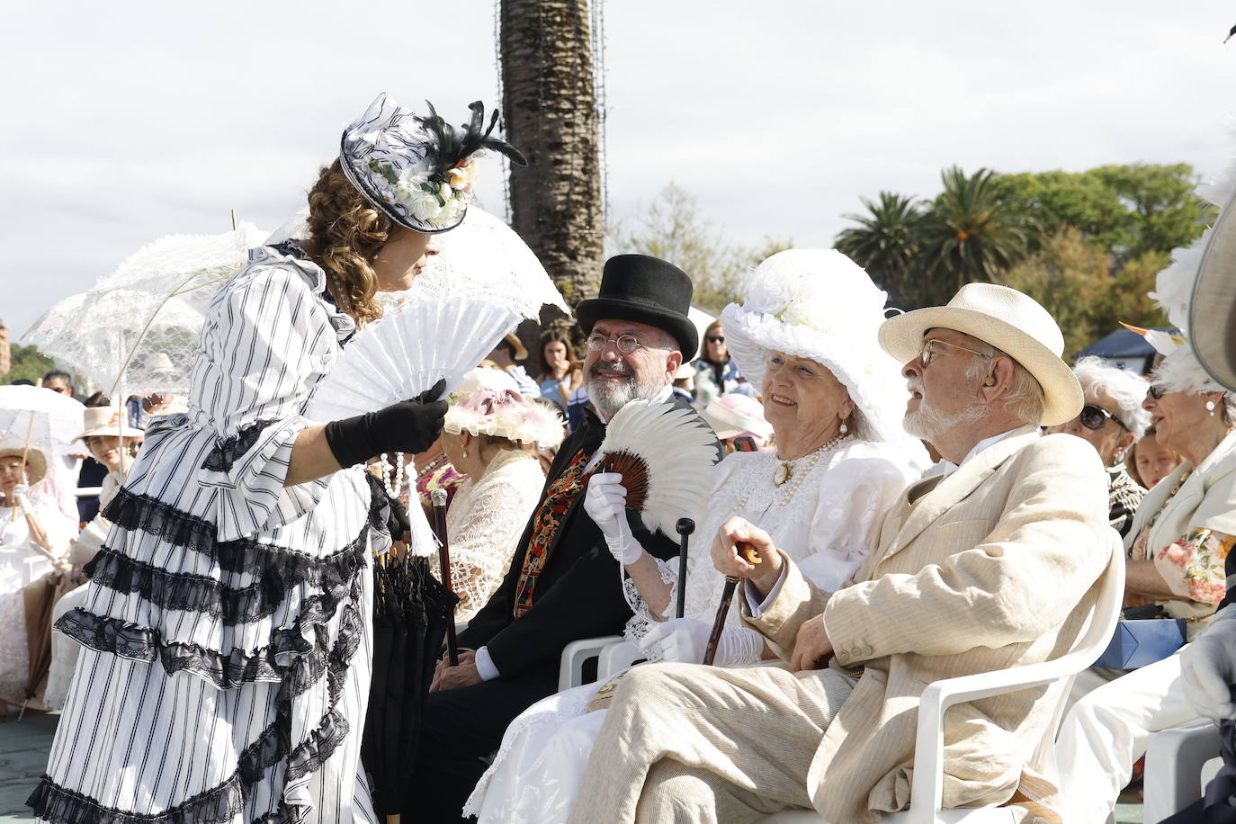 Vera Simons, diseñadora de trajes de época, durante el acto de clausura de los Baños de Ola.