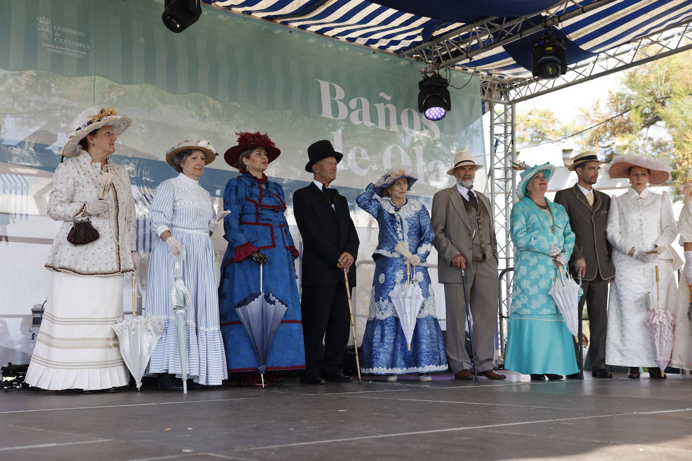 Las asociaciones de recreación histórica hablaron sobre los trajes tradicionales.