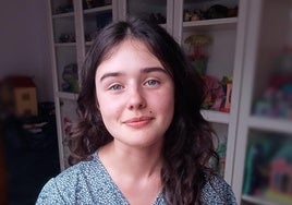 María Cavia.