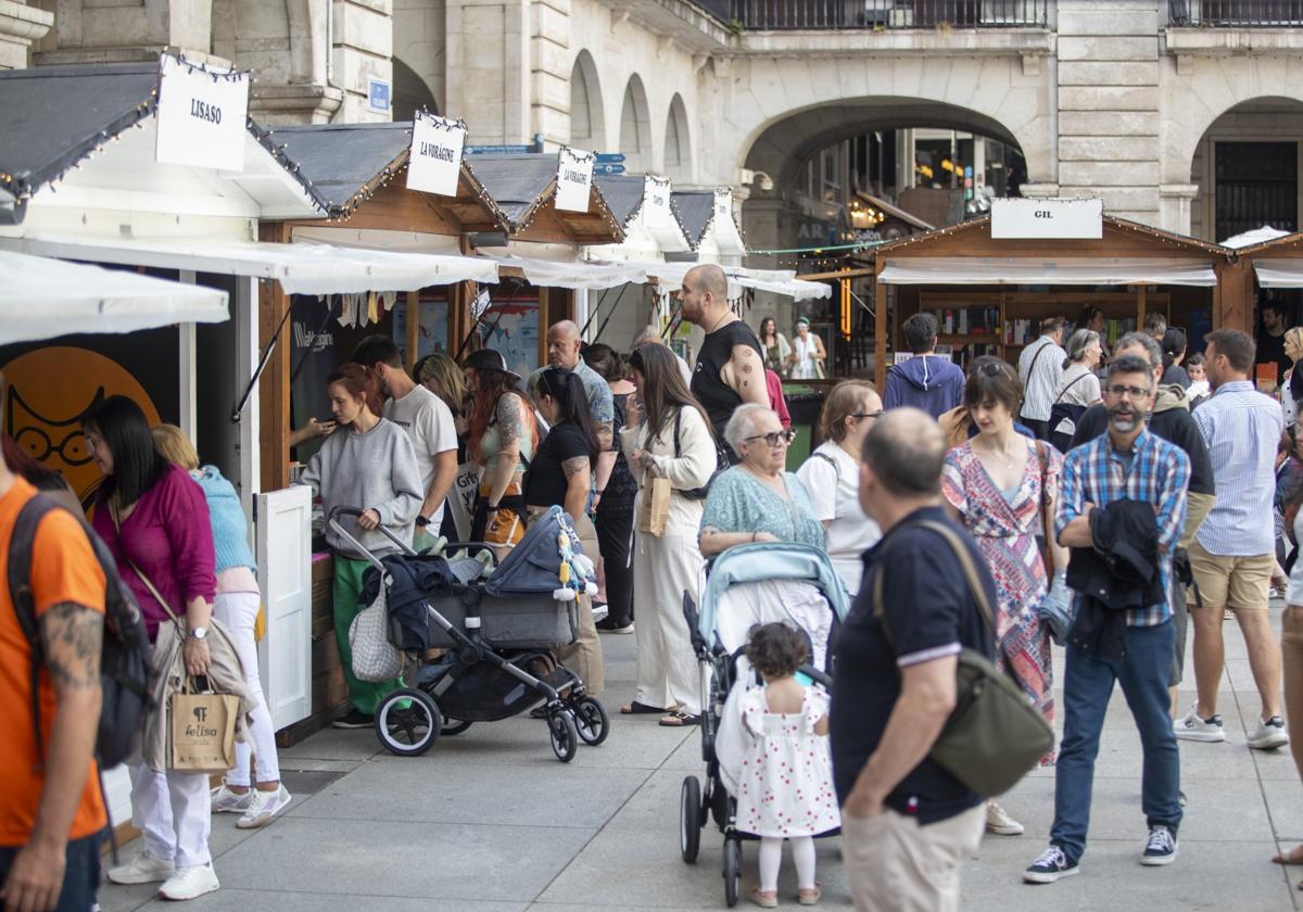 Más de 9.000 personas han pasado estos días por las actividades de Felisa en la Plaza Porticada.