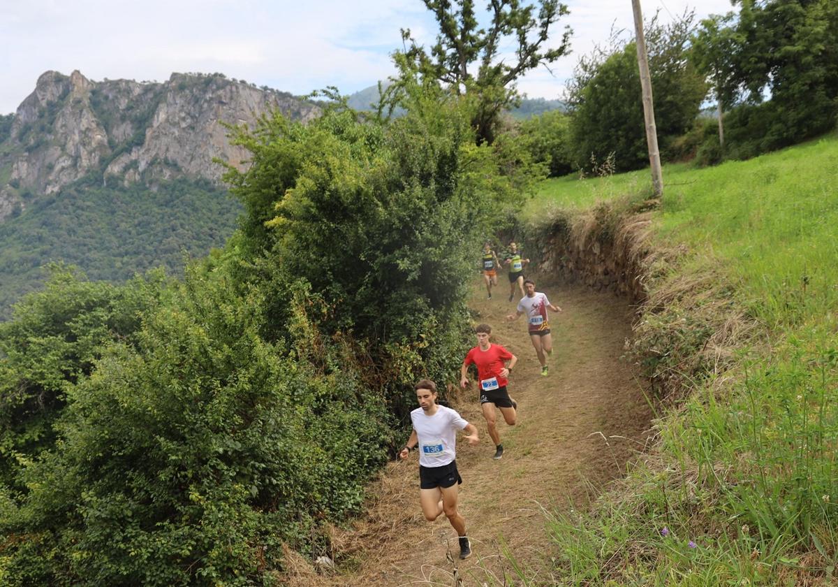 El Trail de Mogrovejo reunió a 330 participantes en las distintas pruebas.