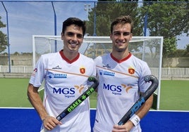 Nacho Rodríguez y Álex Alonso, los dos jugadores cántabros en los Redsticks.