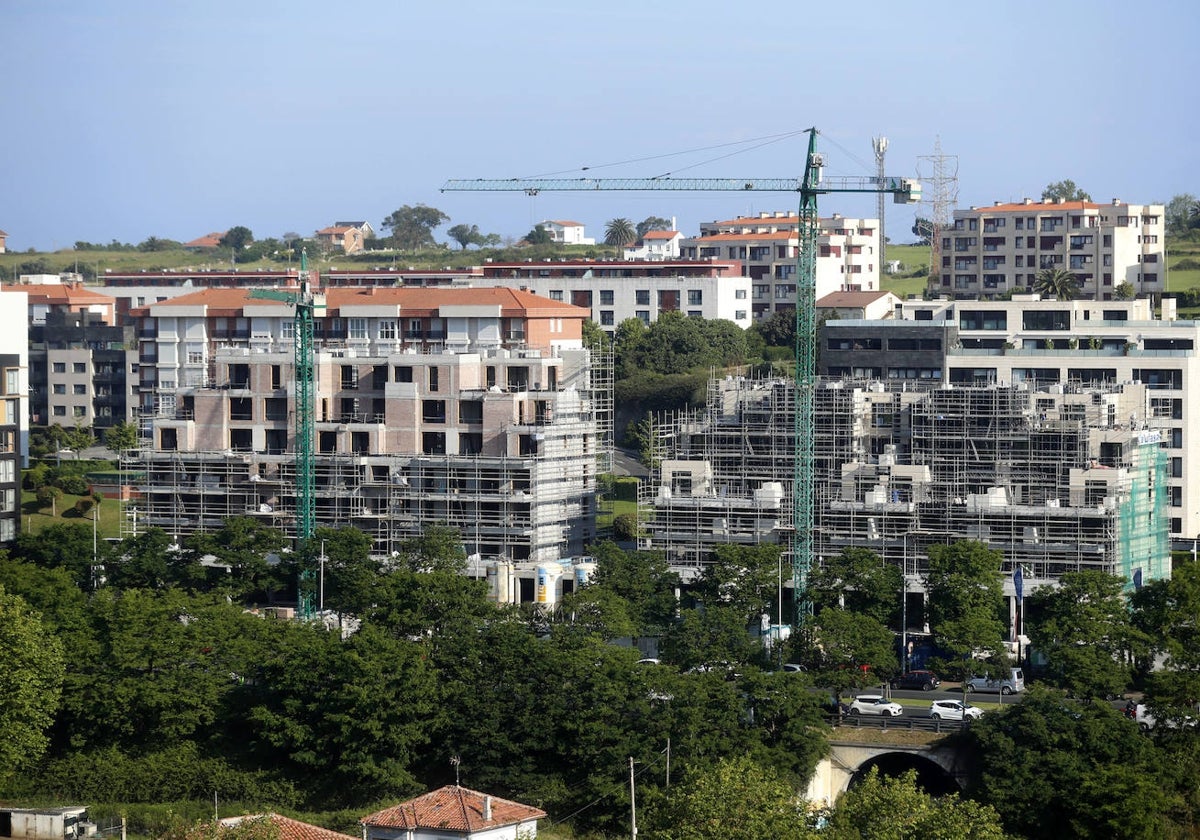 Funcas señala al sector de la construcción como uno de los más dinámicos en Cantabria.