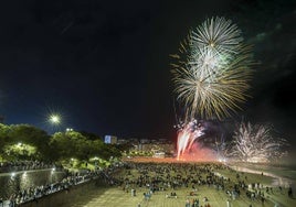 Fuegos la vispera de Santiago el año pasado