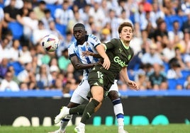 Pablo Torre (derecha), en un partido con el Girona ante la Real.