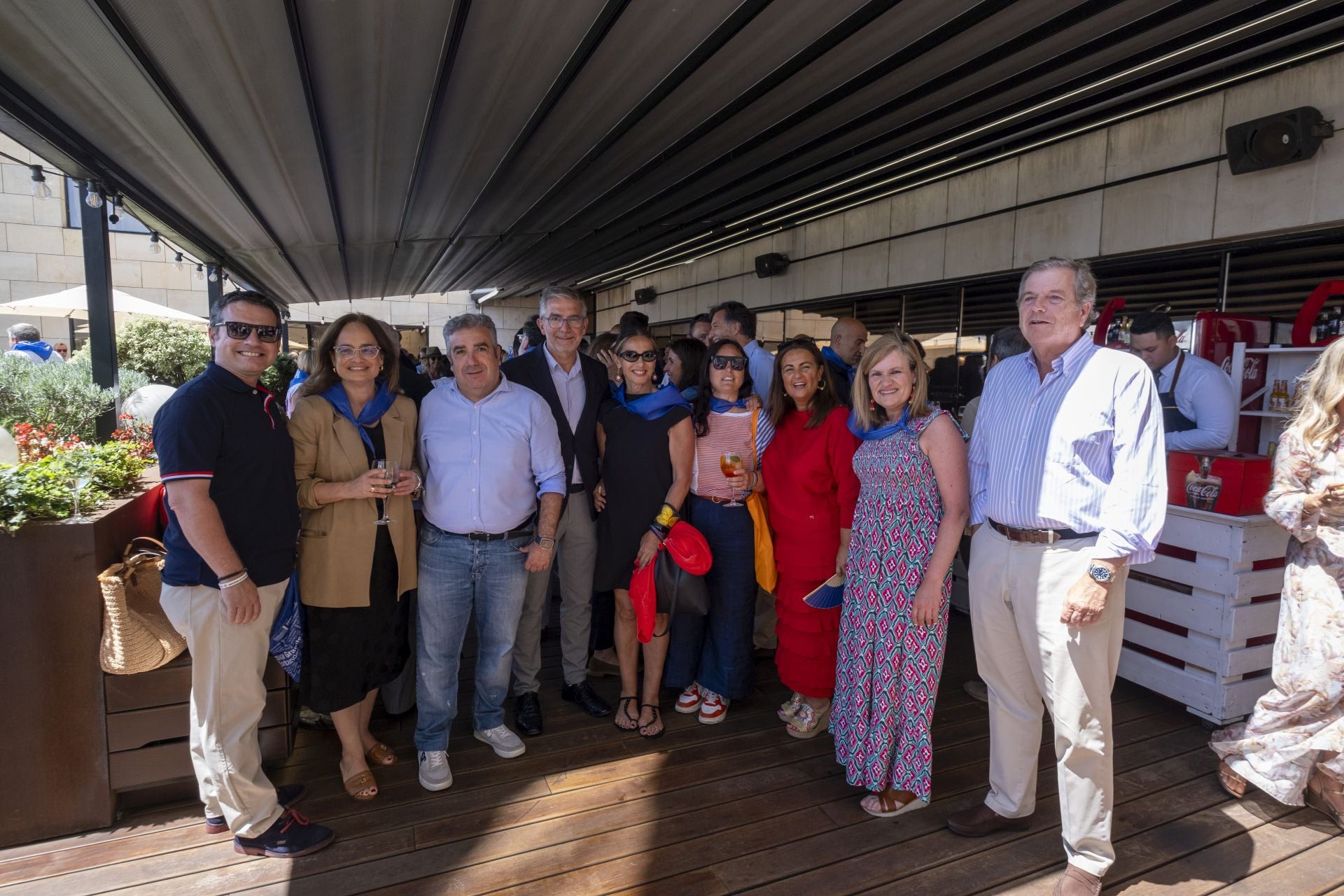 Leofredo Pellón, Marga Rojo, Agustín Navarro, César Díaz, Zulema Gancedo, Noemí Méndez, Begoña Gómez, Yolanda García y Carlos Hazas.