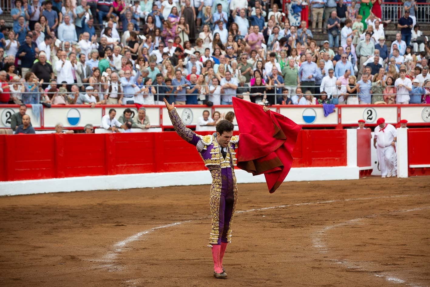 Celebración de Tomás Rufo al caer el último toro