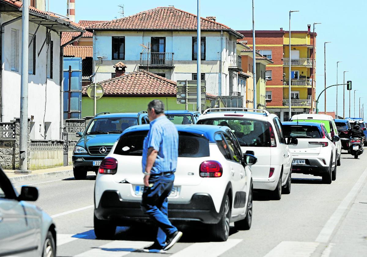 El transporte es uno de los sectores que más gases emite.