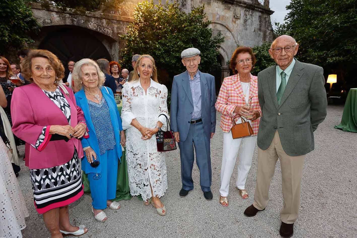 María Luisa Lamelas, Angelina Lamelas, María Jesús Cava, Alberto Martin, Mercedes Mendoza y Amado Gutiérrez.