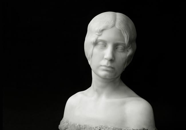 Una Cubana', 1918. Busto en mármol blanco de Daniel Alegre. Colección Museo de Arte Moderno y Contemporáneo de Santander y Cantabria.