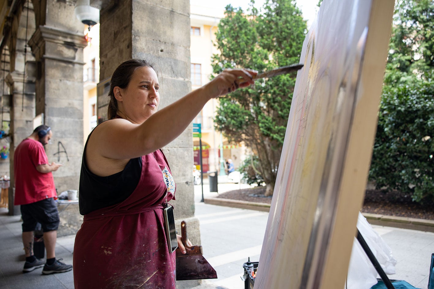 El certamen ha empezado a las diez de la mañana, aunque los artistas ya estaban preparados para pintar desde minutos antes. 