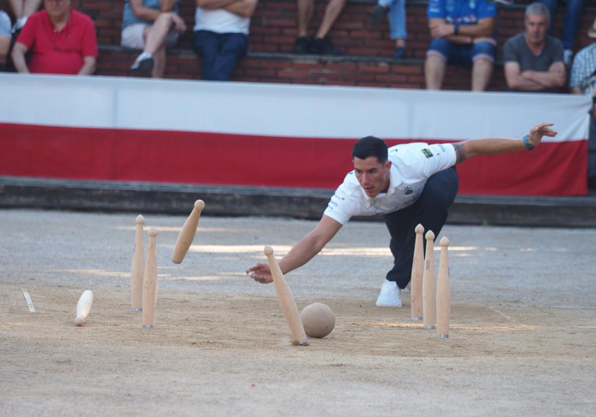 Víctor González sumó otra victoria en Cayón.