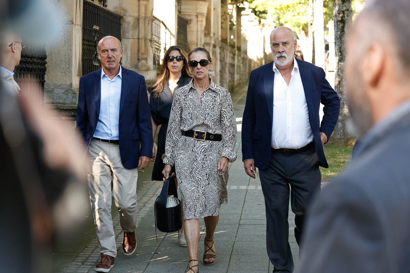 Manuel Vidal de la Peña, empresario del Grupo Carrera Motor, a la derecha, junto a su mujer, Marta Berrazueta, su hija, Lucía, e Ignacio Irureta.