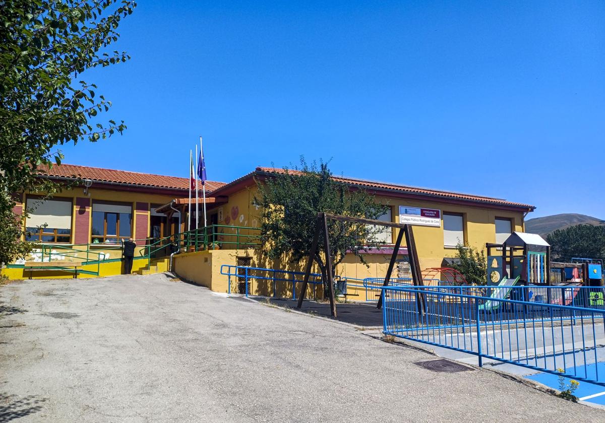 Las instalaciones del CEIP Rodríguez de Celis en Paracuelles.