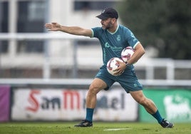 José Alberto, en plena sesióndurante la primera semana deentrenamiento ya con la Liga comenzada.