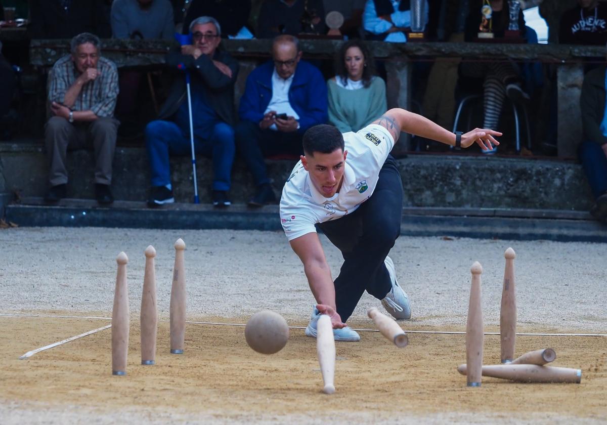 Víctor González sumó un nuevo toneo más este curso al ganar el Memorial Juan Álvarez en Molledo.