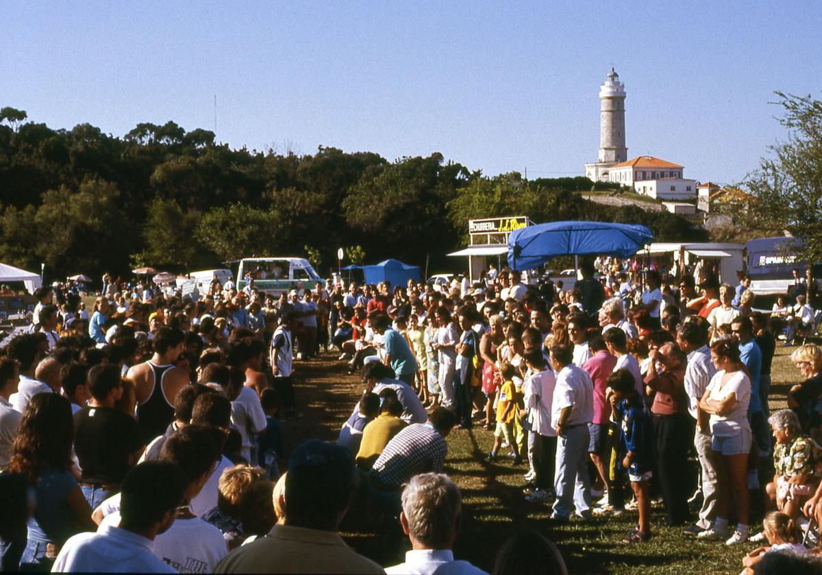 Encuentro de vecinos para celebrar el día del vecino de Cueto, en la zona de Mataleñas