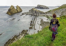 Ensenada de la Arnía en Costa Quebrada.