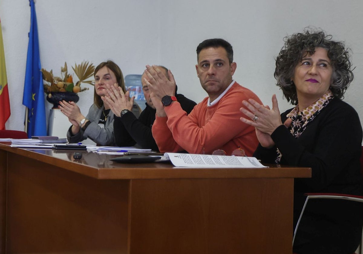 Ana José García, la primera por la derecha el día de su toma de posesión el pasado mes de marzo.