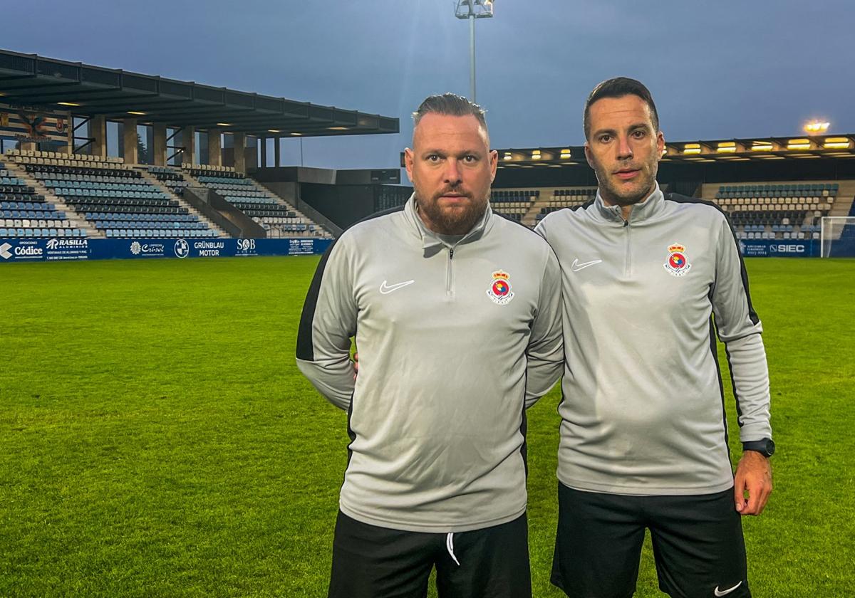 Jaime Álvarez, a la derecha, junto a su segundo, Andrés Vallina.