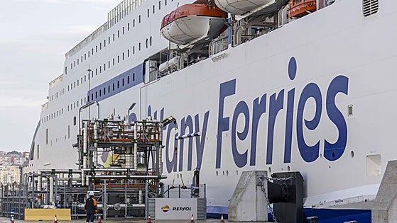 Brittany Ferries estrena en Santander un nuevo biocombustible suministrado por Repsol