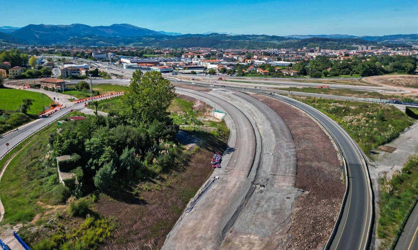 El ramal de continuidad es una de las actuaciones más complejas de toda la red de Carreteras del Estado y la más cara por metro construido.