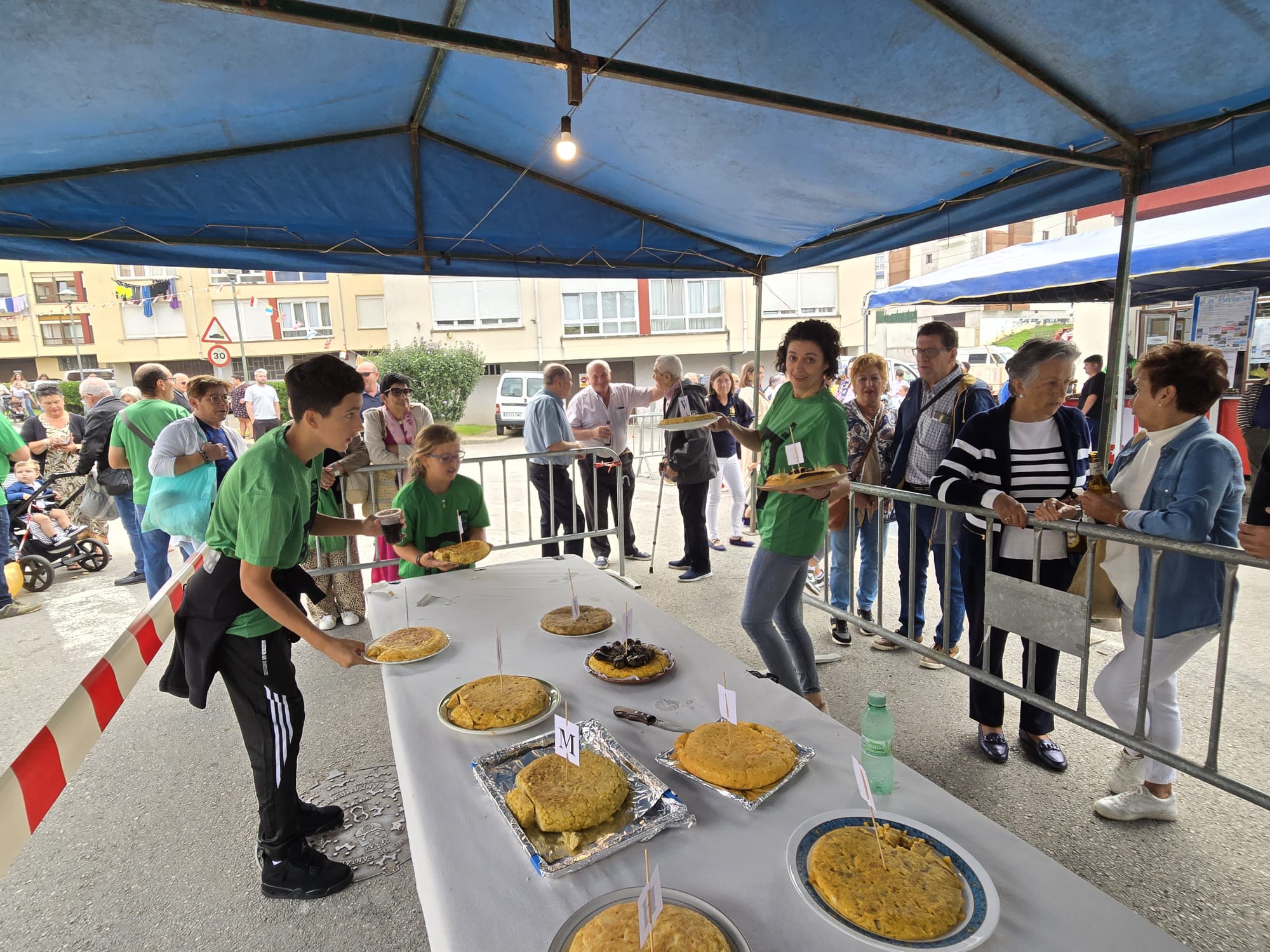 Las tortillas no faltaron dentro de la amplia oferta gastronómica de las fiestas