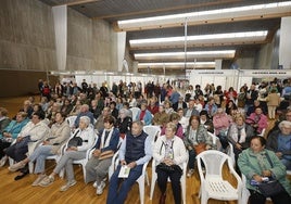 El público asiste a una de las conferencias sobre seguridad