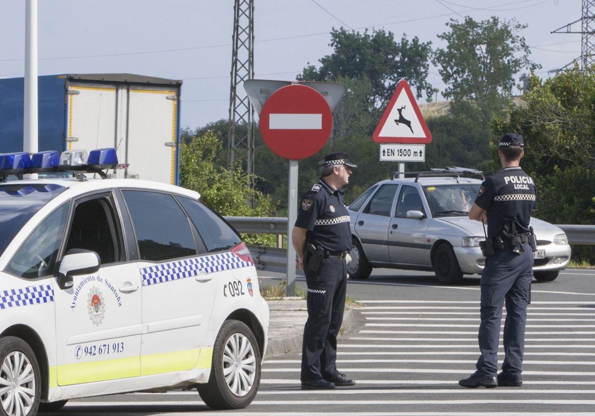 Policía Local de Santoña.