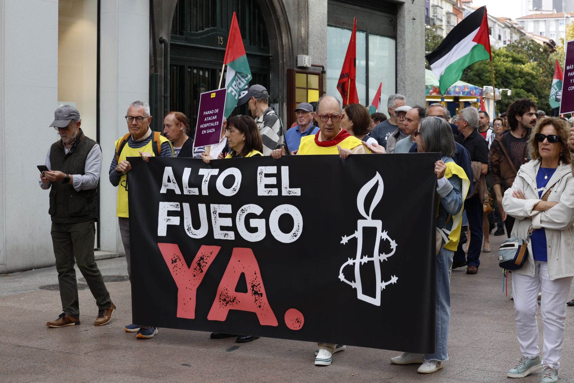 Entre los manifestantes había más de 30 asociaciones de Cantabria.