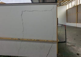 Las grietas que han aparecido en el colegio Menénedez Pelayo, en Santander.