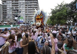 Carroza ganadora de la Batalla de Flores de Laredo de este año.