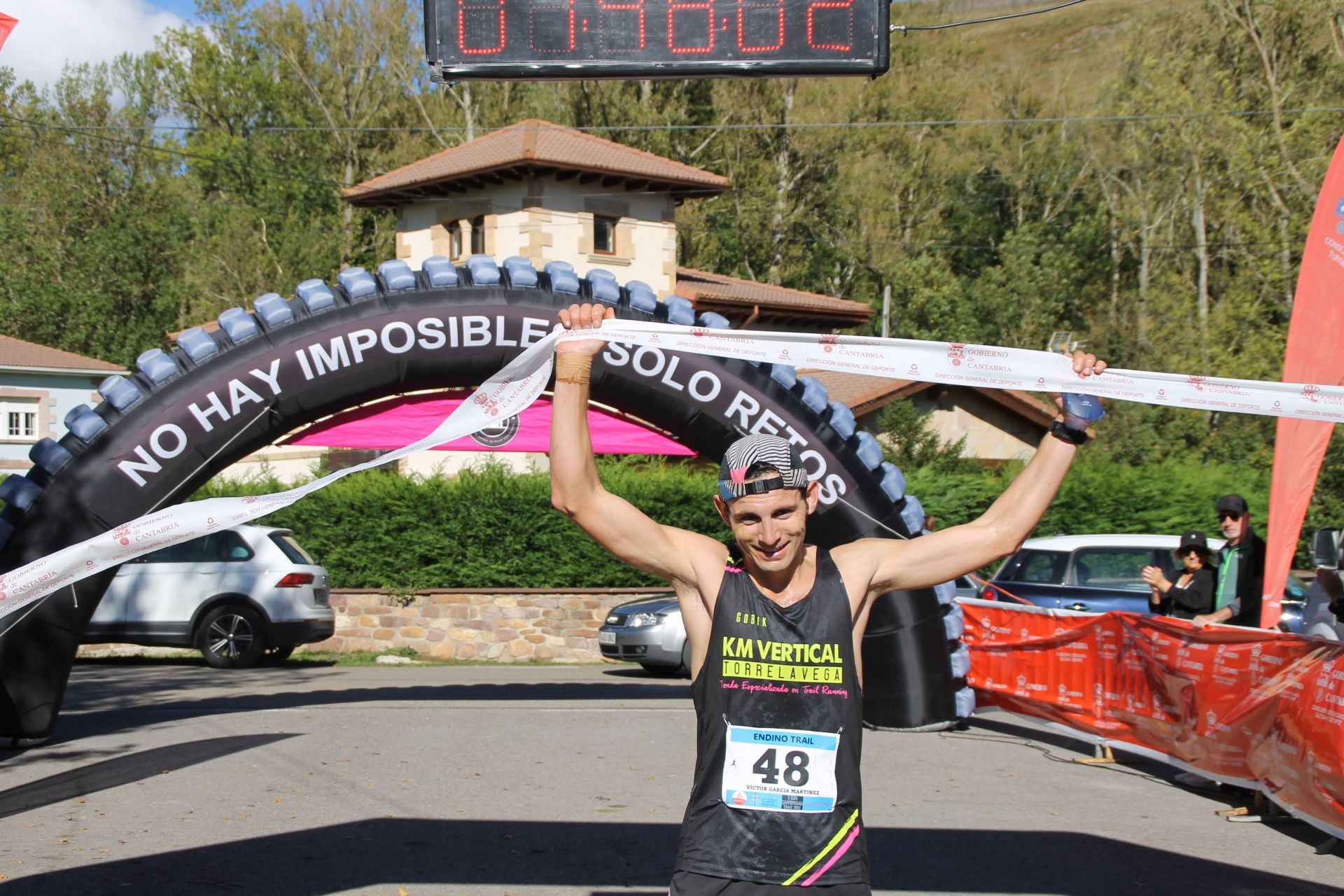 El ganador del Endino Trail fue Víctor García «KM Vertical Torrelavega»,  que recorrió los 21 kilómetros y más de 1.200 metros de desnivel en un tiempo de una hora y 48 minutos. 