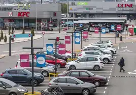 Una reunión de coches tuneados deja varios sancionados en Camargo