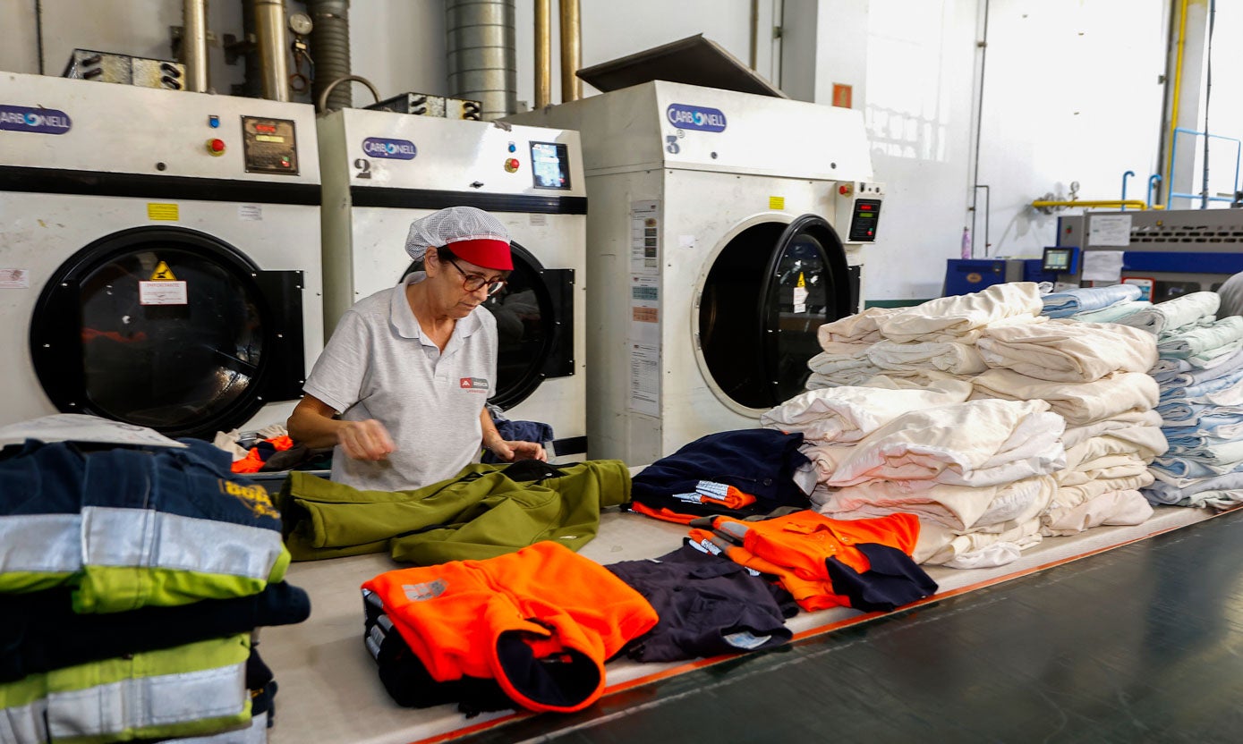 El Centro Horizon de Amica trabaja con decenas de clientes, surtiendo a entidades públicas y privadas de uniformes.