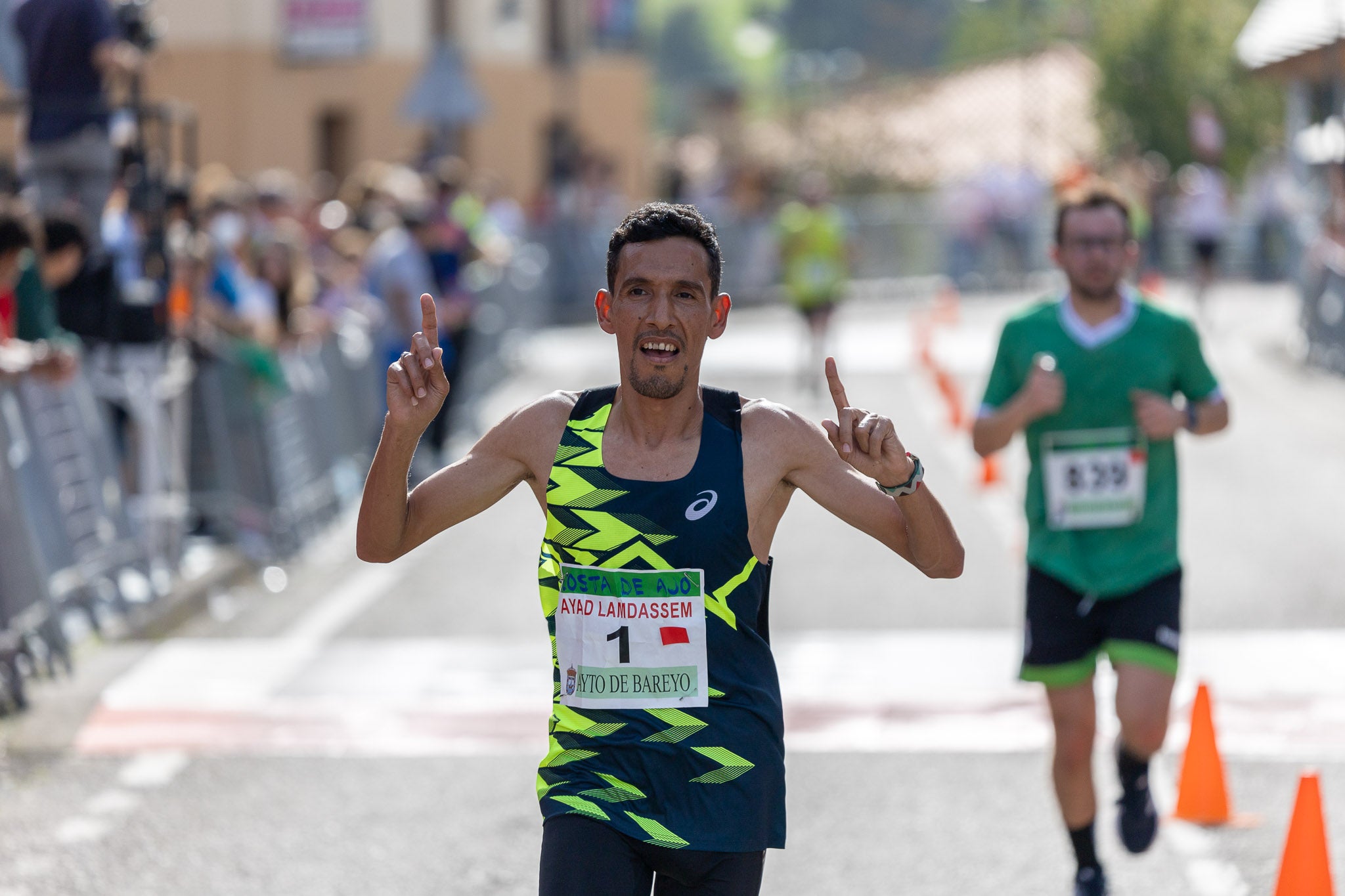 Ayad Lamdassen cerró el podio en la categoría masculina.