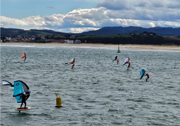 Campeonato regional celebrado en la bahía de Santander.