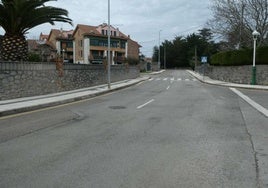 Calle Los Pinares de Noja.