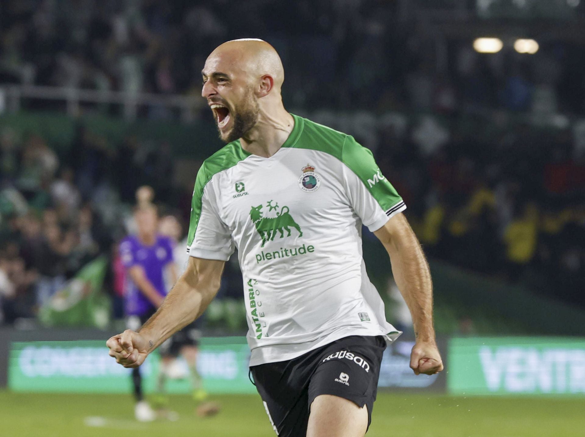 Ekain celebra con rabia su gol, el segundo del Racing. 