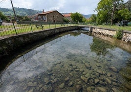 Manantial La Pila, en Santiurde de Toranzo, donde se ha detectado el vertido.