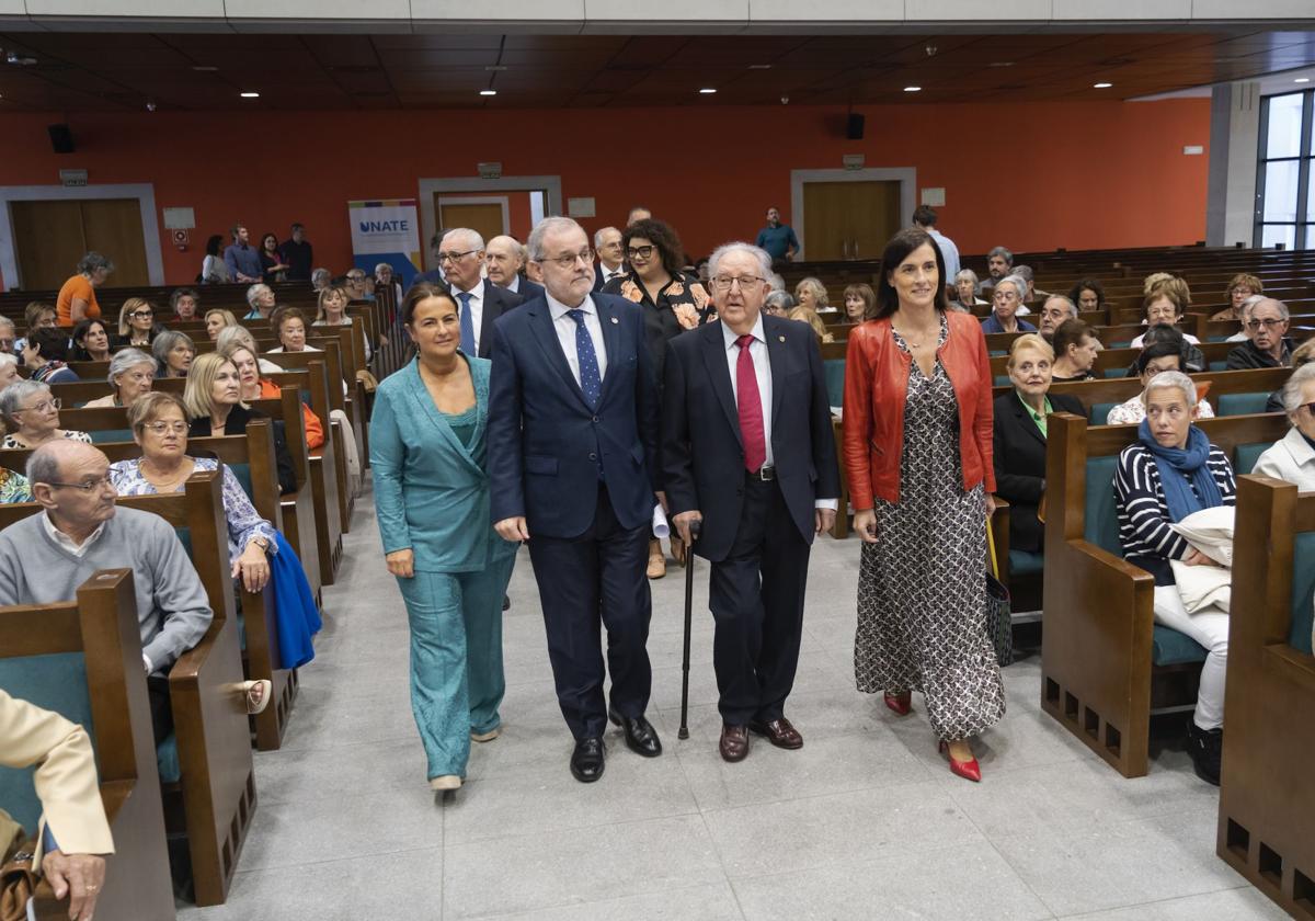 Begoña Gómez del Río, Ángel Pazos, Modesto Chato y Gema Igual