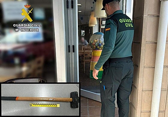 Bar de Beranga en el que uno de los individuos entró a robar, fracturando un cristal con una maza.