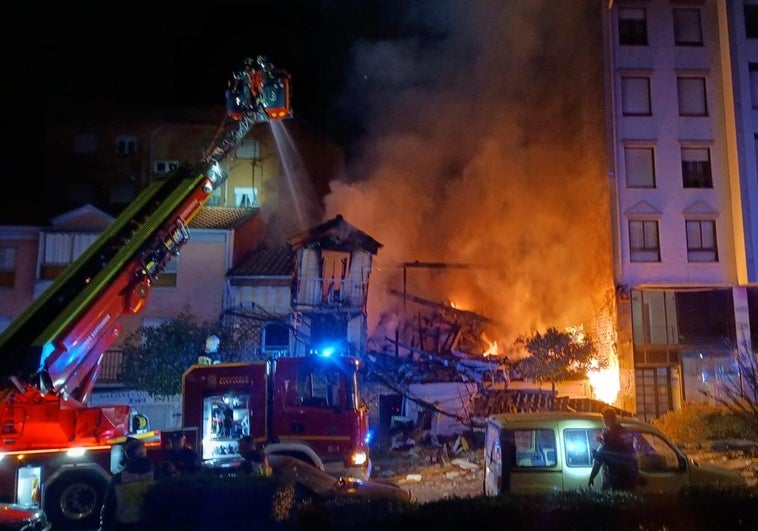 Un vecino recoge en imágenes los primeros instantes del incendio