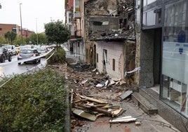 Así está hoy, domingo, la casa que explotó, se incendió y se derrumbó.