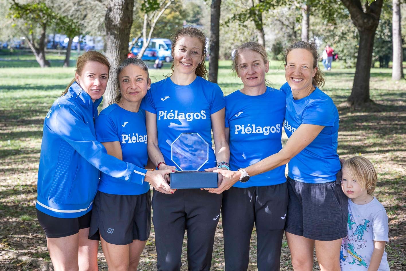 El equipo del Piélagos se hizo con el primer puesto en la categoría absoluta femenina.