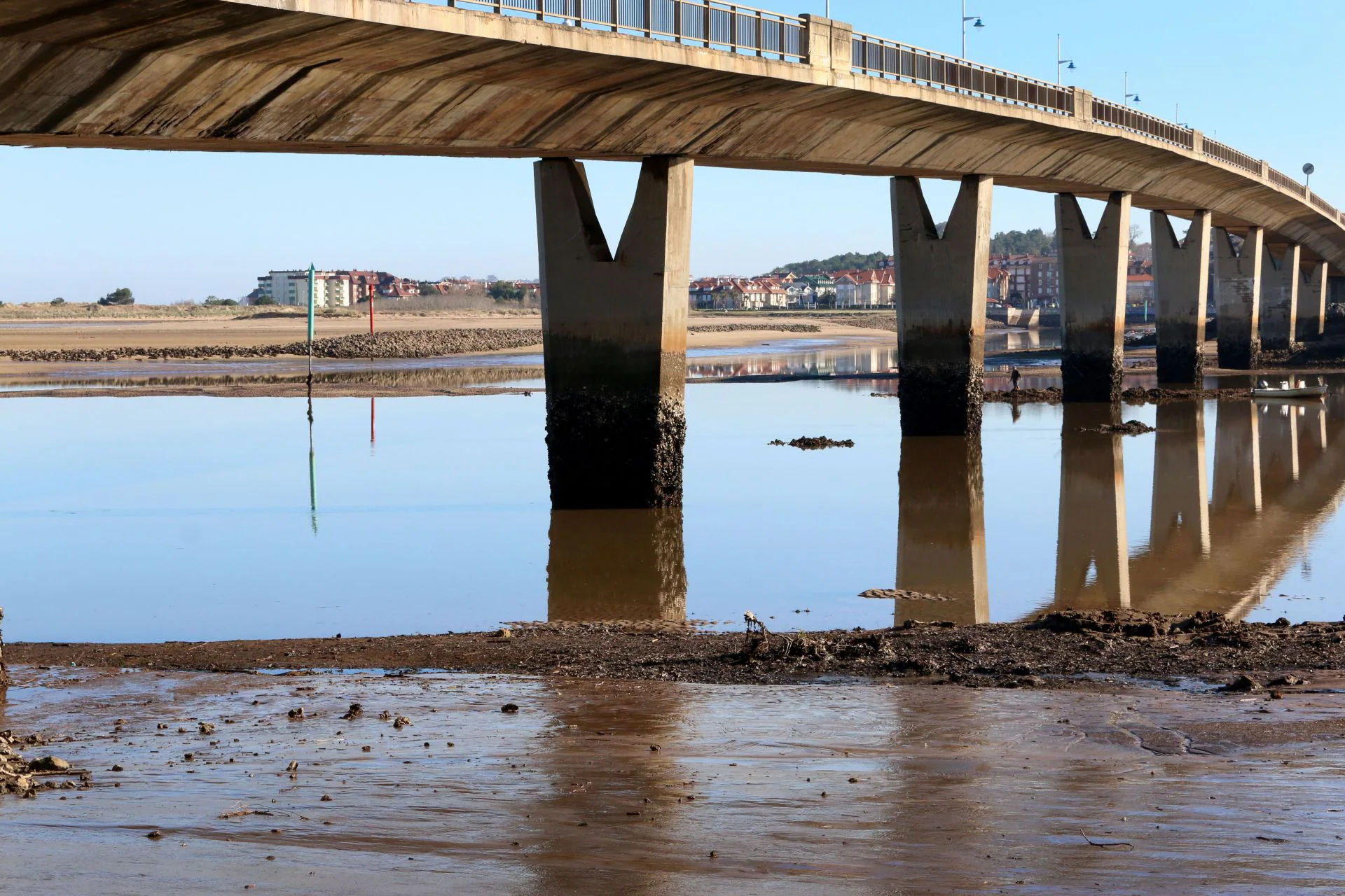 Bajamar en la desembocadura de la Ría en 2015