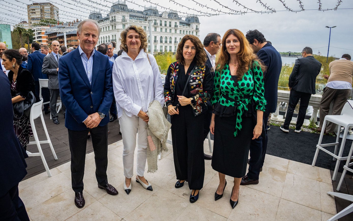 Vicente Alciturri, Ileana Soler, Beatriz Malagón y Silvia Aparicio.